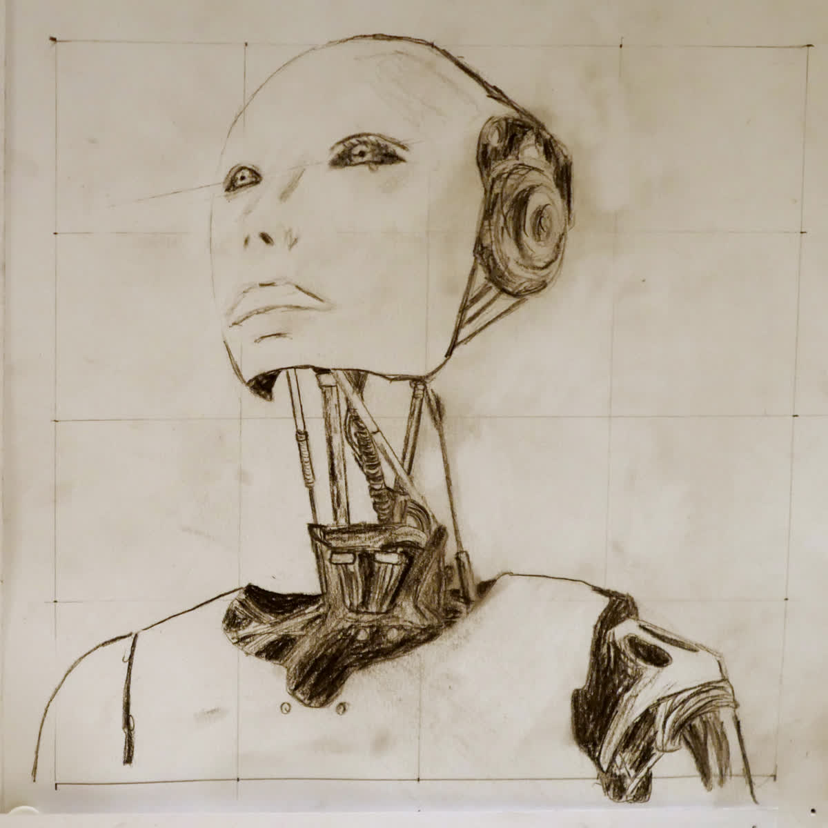 En blyertskiss av en människoliknande robot.